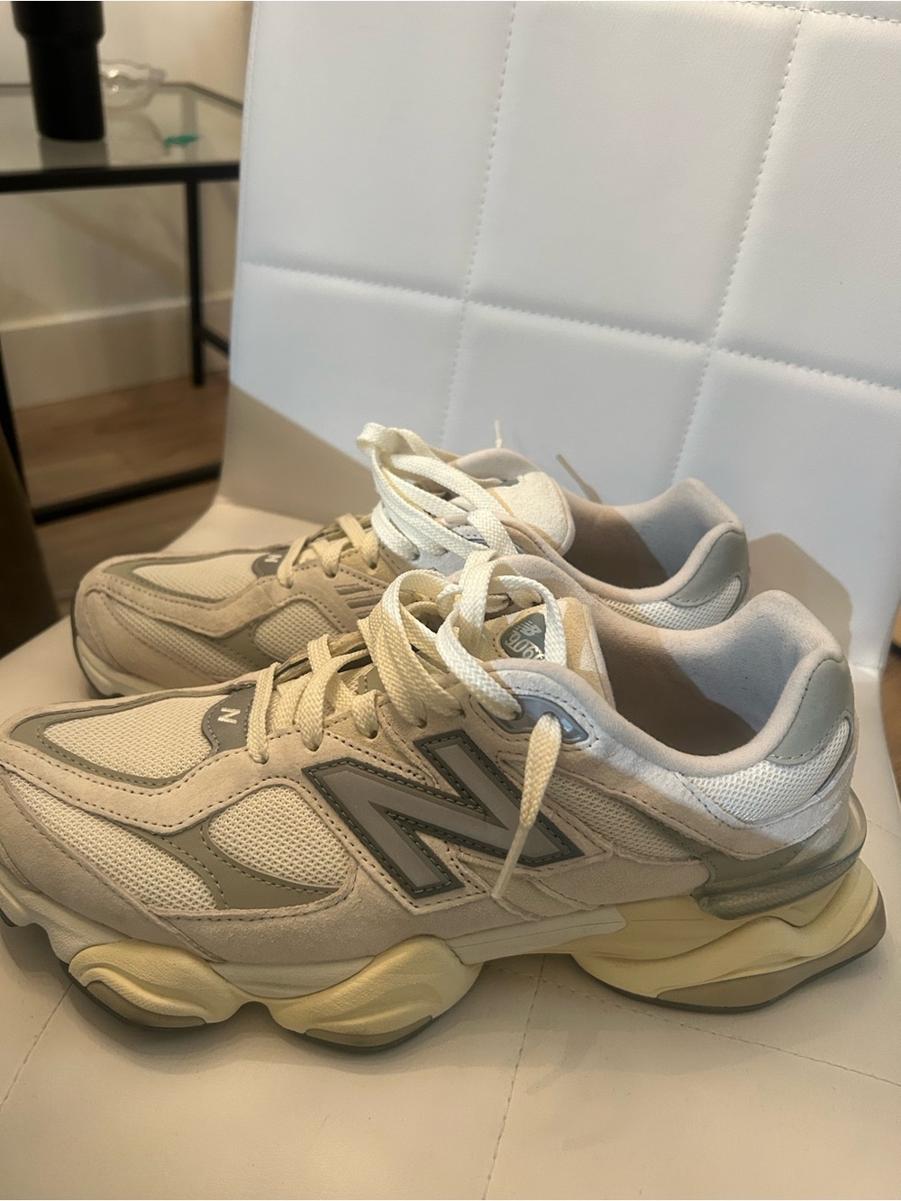 New Balance Cream & Light Gray Kids Chunky Sneaker